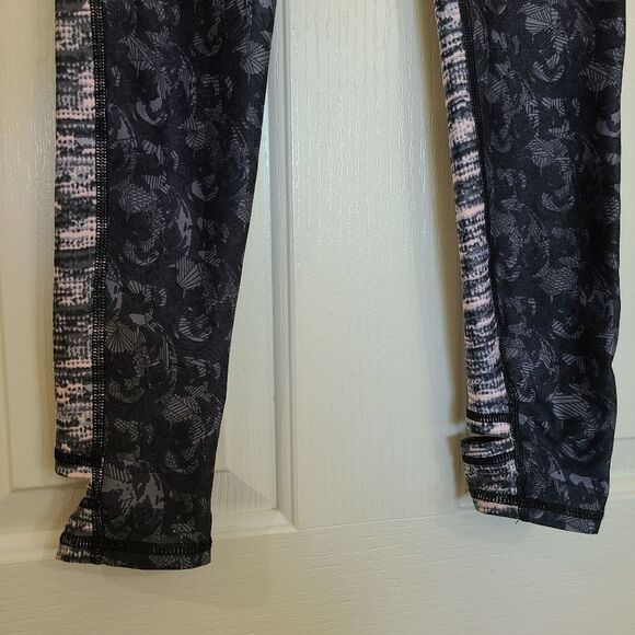 Maaji Printed Athletic Yoga Leggings Size XS - Picture 5 of 8